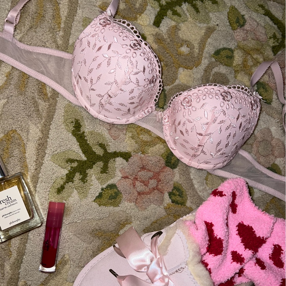 34B VINTAGE PALE PINK PUSHUP BRA